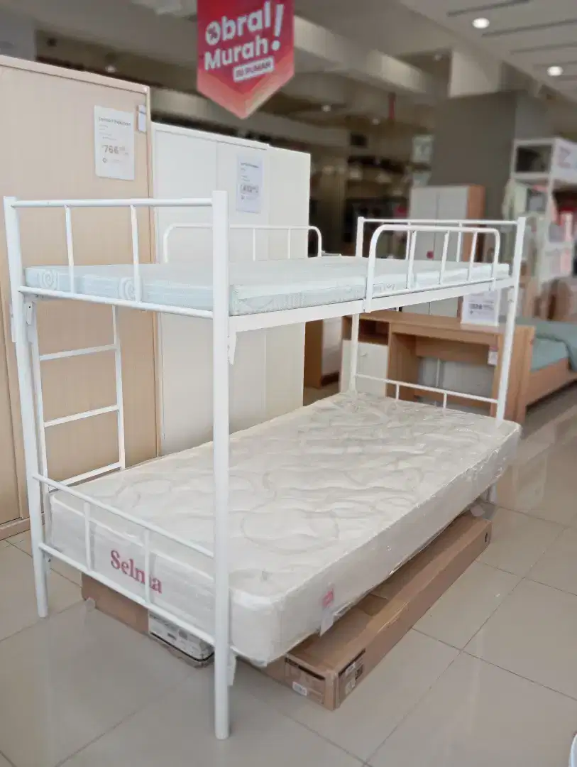 Ranjang Tingkat besi