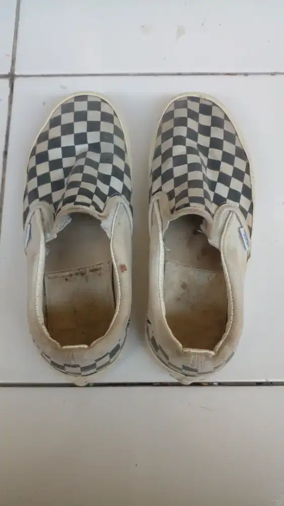 Sepatu Vans Slip On