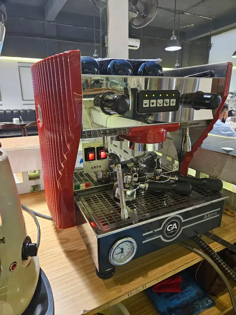 Mesin Kopi La Nuova Era Arpa dan Grind