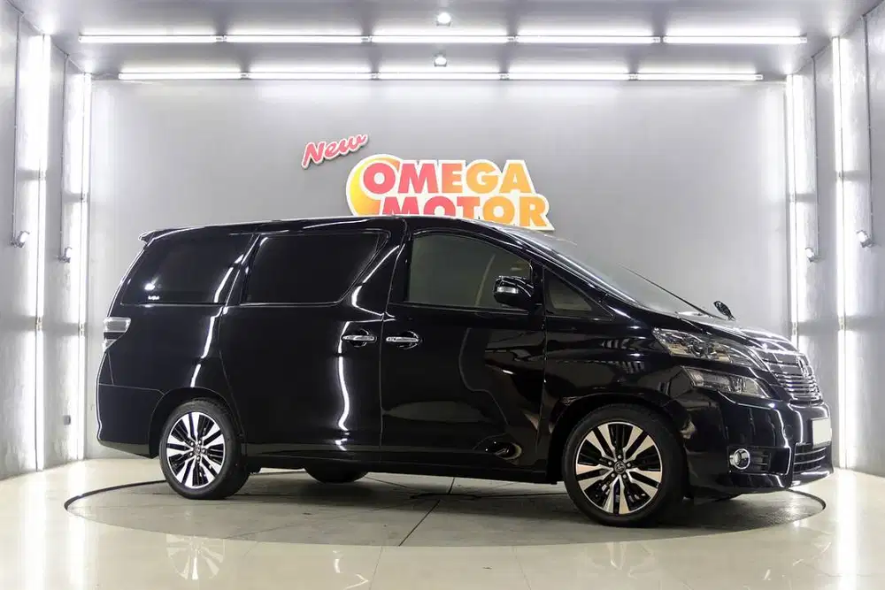 ANTIK TOYOTA VELLFIRE X WELCAB 2.4 AT 2013