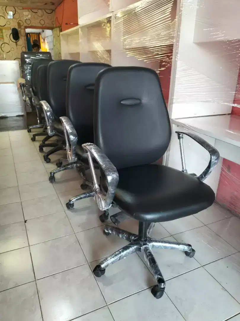 Kursi kantor manager