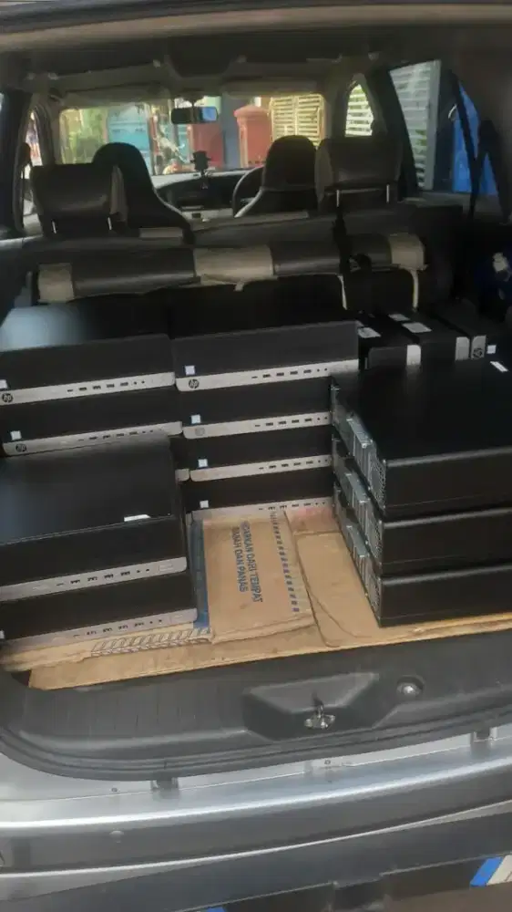 Menerima beli computer dan laptop lelangan kantor