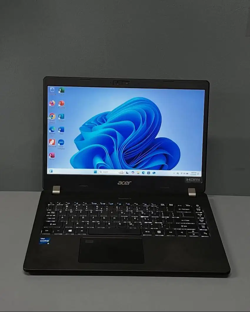 Acer Travelmate P214-53 i5 1135G7 RAM 8GB SSD 256GB Layar 14 IPS FHD