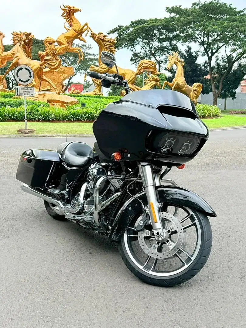 Jual Road glide / Roadglide M8