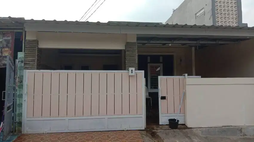 Rumah disewakan dalam kompek