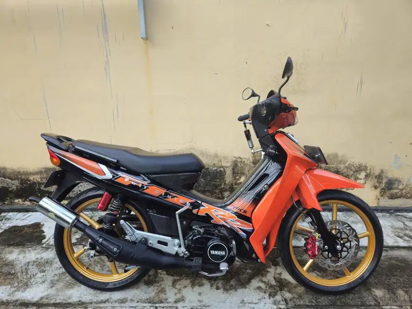Fiz R 2002 istimewa