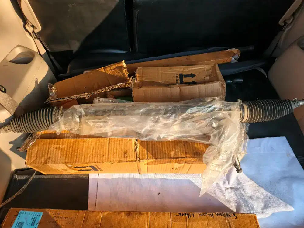 Reck steer dan Shock breaker ertiga