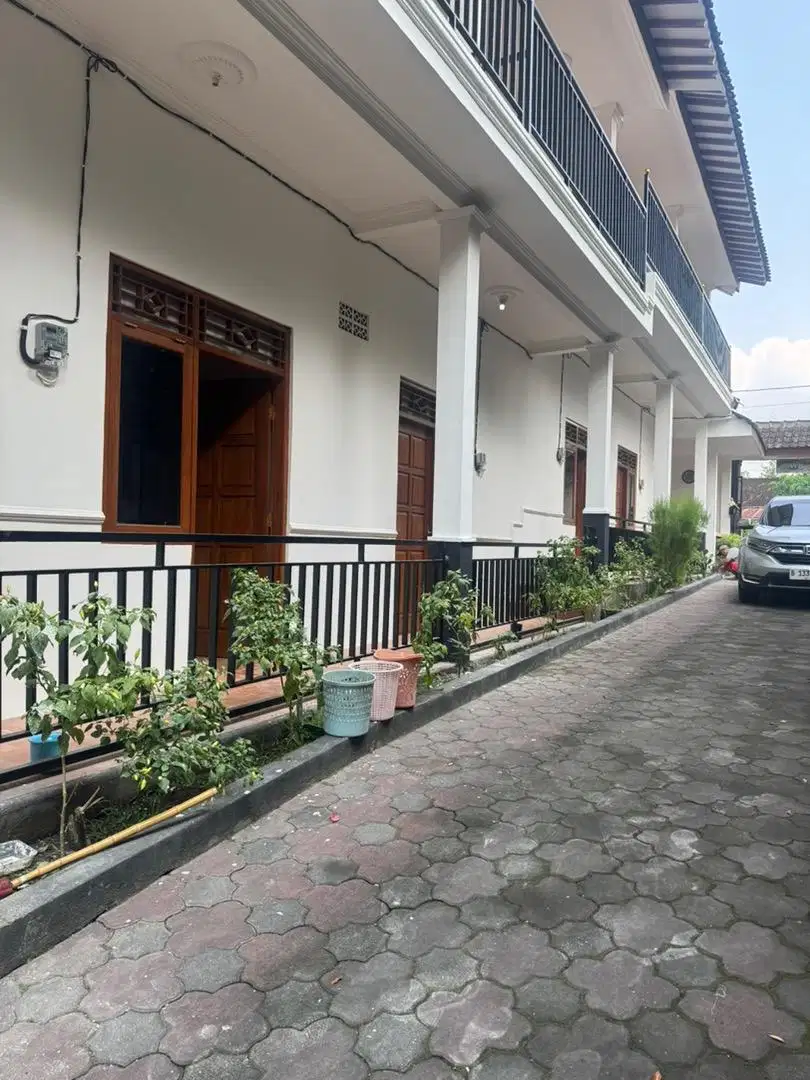 Disewakan kost isian kamar mandi dalam