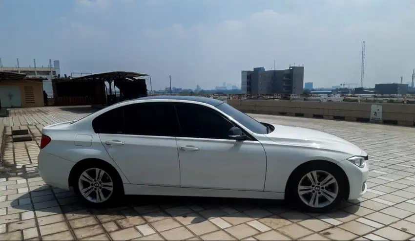 BMW 320i 2014 ISTIMEWAHH !!
