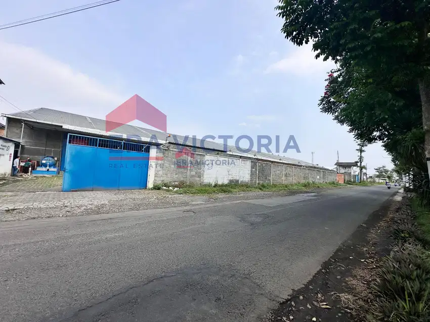 Gudang Kawasan Industri Akses Kendaraan Besar Dekat Exit Tol Pakis
