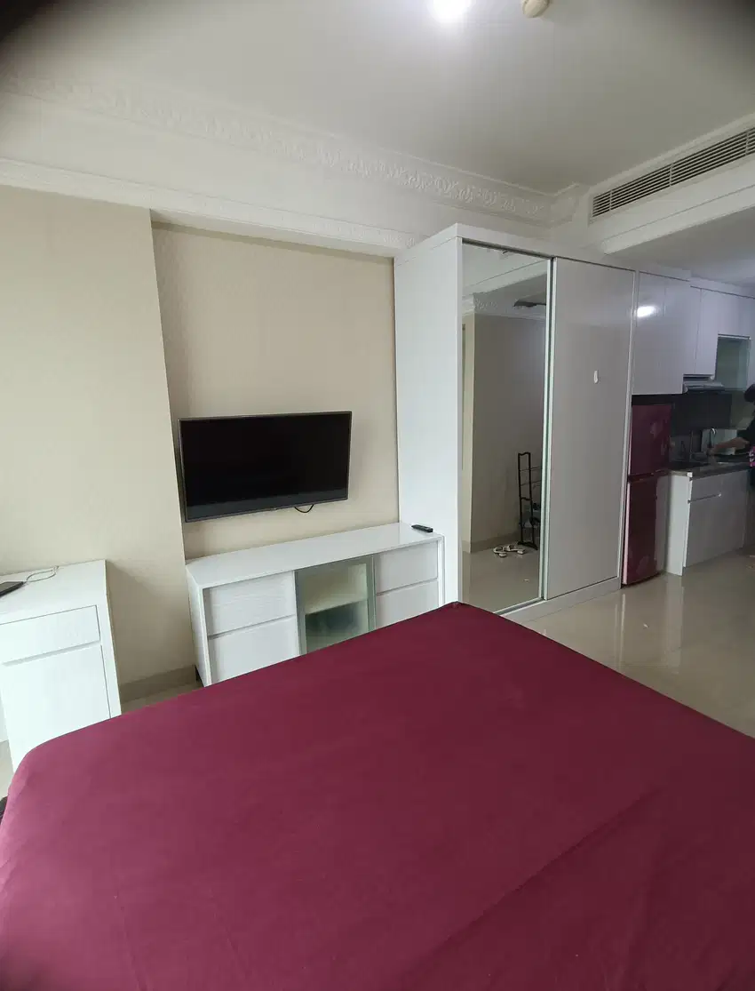 Di Sewakan Cepat Unit Studio Tower 2 URESIDENCE Apartment Lippo Krwc