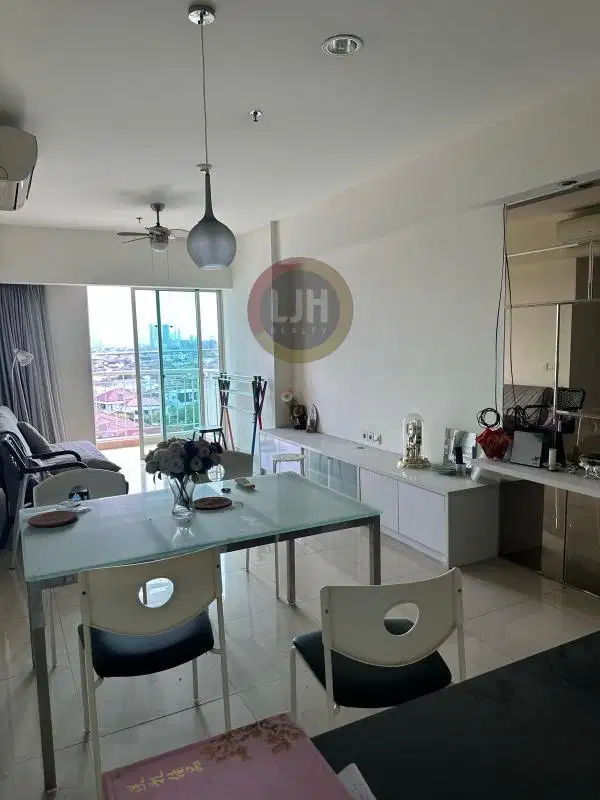 Apartemen Sherwood Residence Tower Regent Kelapa Gading Jakarta Utara