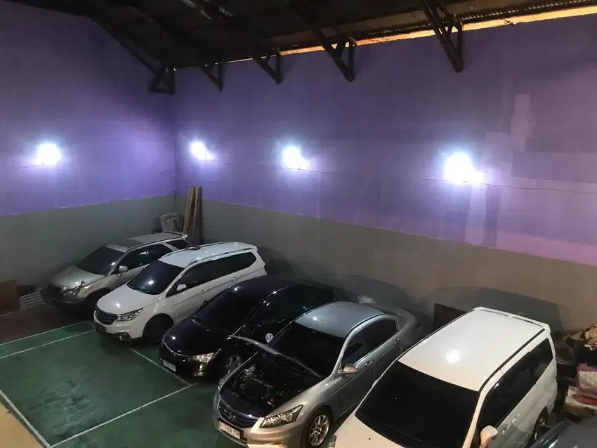 DIJUAL CEPAT RUMAH DAN BANGUNAN BEKAS GOR COCOK UNTUK USAHA