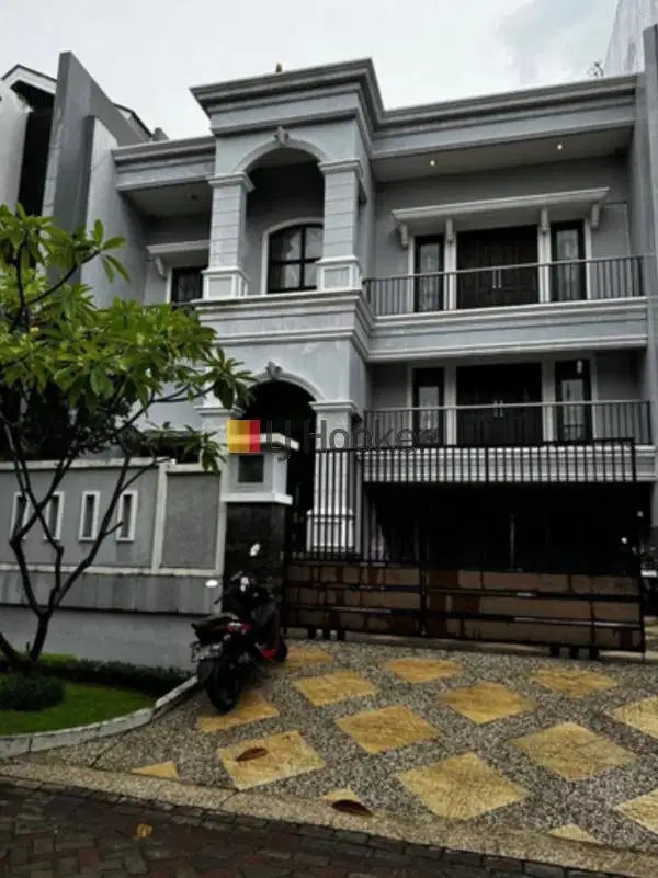 Rumah Taman Sunter Agung, Rumah Mewah Lokasi Strategis Area Jakarta Ut