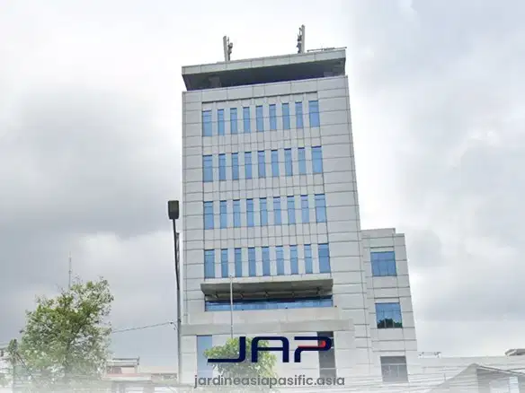 Sewa Kantor Konica Building 116 M2 Bare di Jakarta Pusat Akses Transum