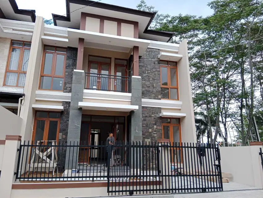Rumah Hade di Margahayu Raya Ciwastra Buahbatu dkt Kawaluyaan Metro