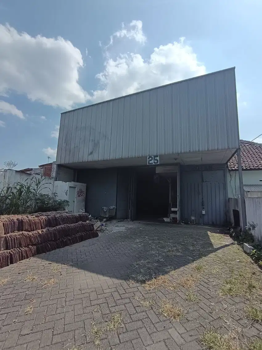 Disewakan Gudang Di Poros Jalan Raya Balearjosari Blimbing Malang