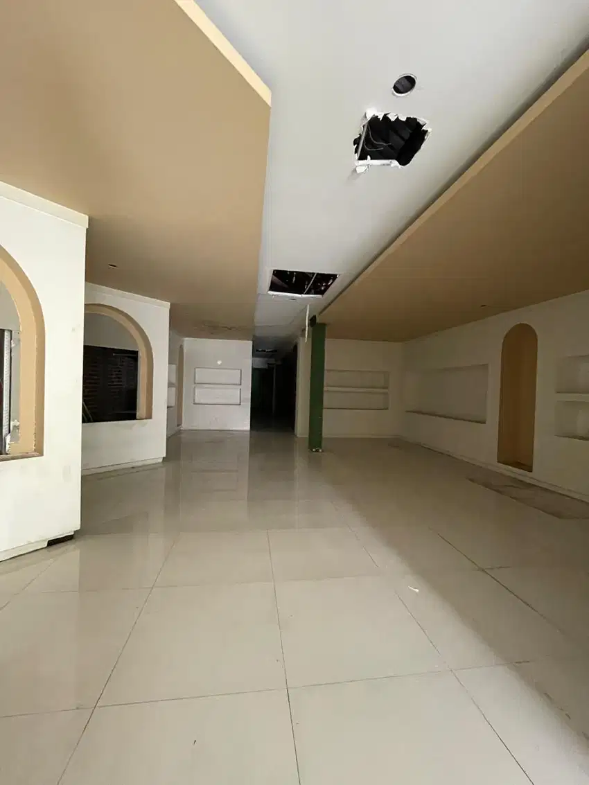 RUANG USAHA STRATEGIS DAGO MAINROAD BANDUNG COCOK UNTUK USAHA