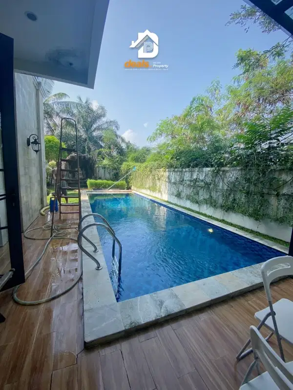rumah fuly furnished dan private pool di sentul city