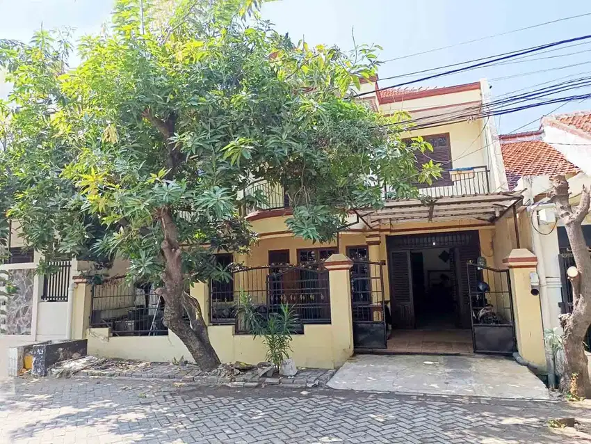 Rumah di Rungkut Asri Timur