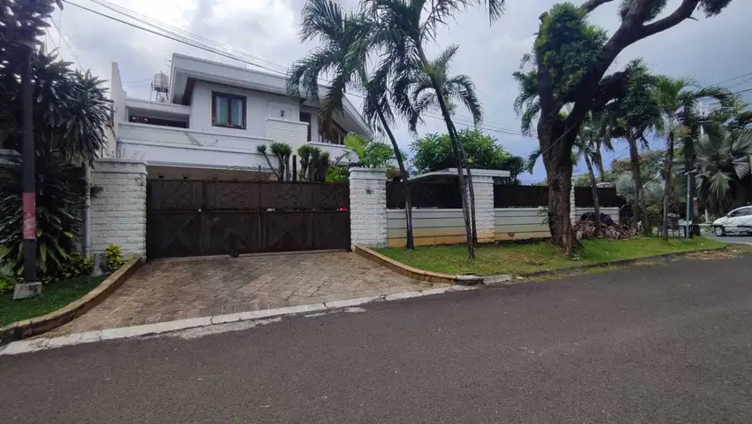 Dijual Cepat Rumah Mewah Private Pool Di Bukit Golf Area Pondok Indah