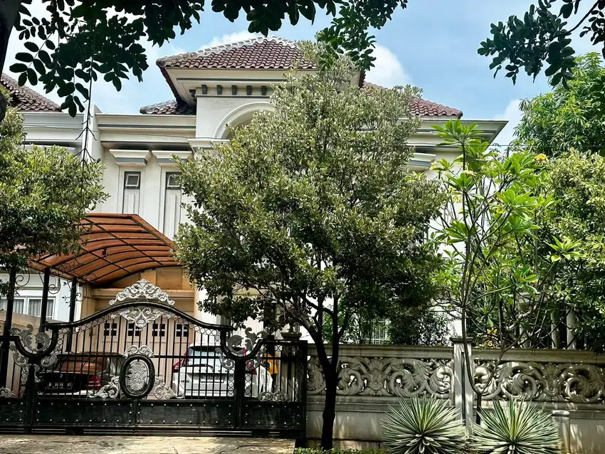 Dijual Rumah Mewah 2Lt siap huni di Royal Residence Pulo Gebang,JakTim