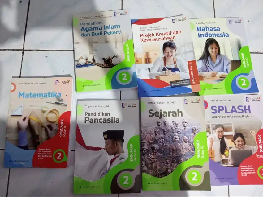 Buku Pelajaran kelas 11 - SMK