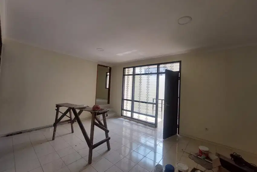 RUMAH UNTUK KANTOR DAN USAHA DEKAT TOL PASTEUR