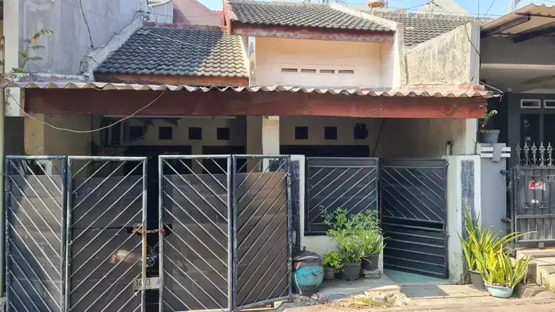 Rumah Semolowaru Elok Sukolilo Surabaya Timur