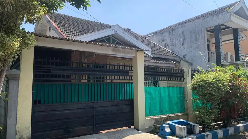 RUMAH DEKAT KAMPUS UNISMA DINOYO MALANG