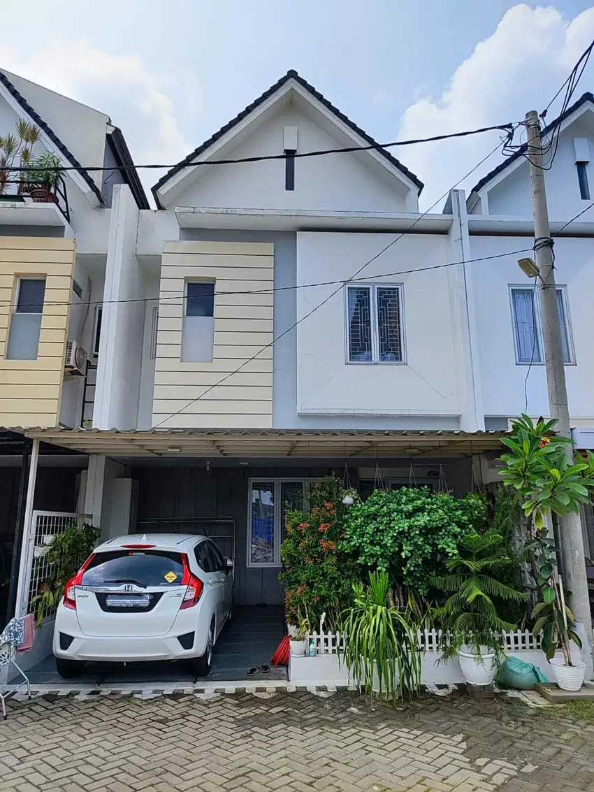 RUMAH CLUSTER di CIPAYUNG, JAKTIM