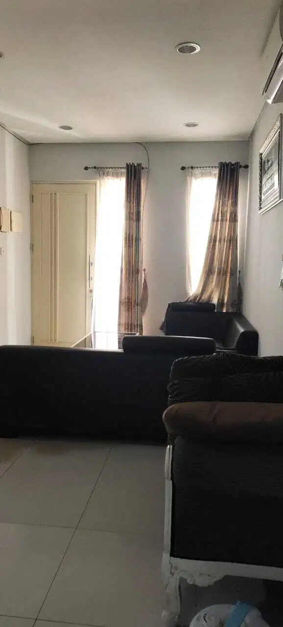 Dijual rumah di Residence One, BSD, 2 LT, LT/LB 90/100, SHM.