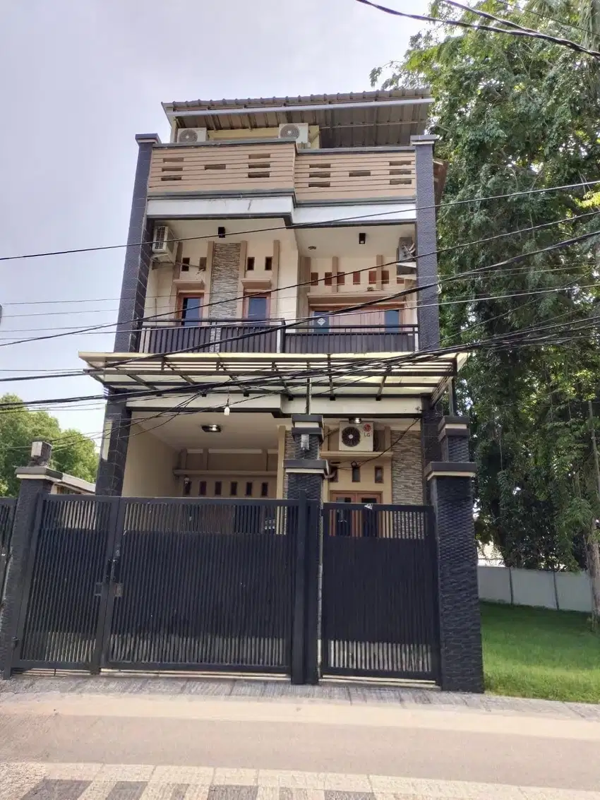 Dijual Rumah bangunan baru 3Lt di Sunter,Jakut