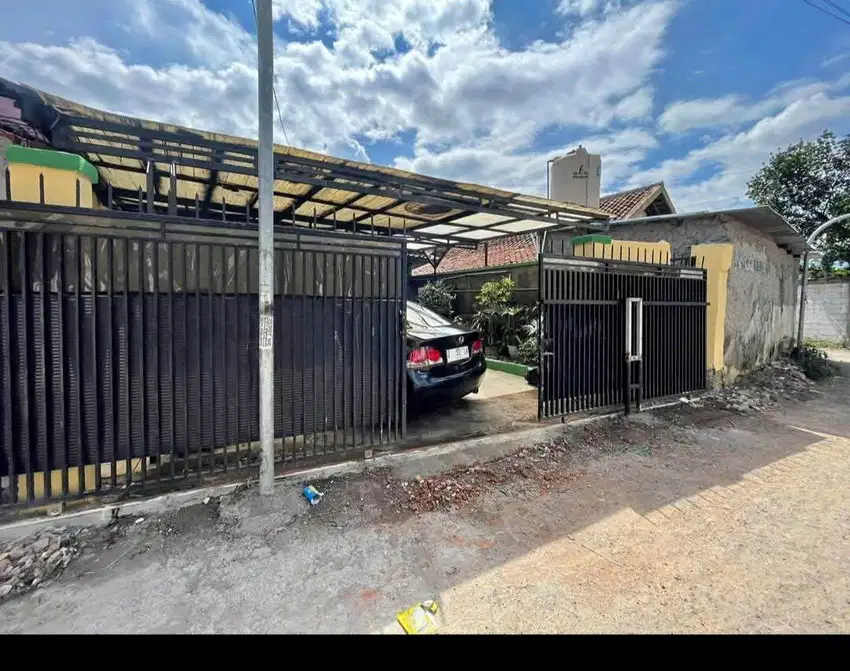 RUMAH PRIBADI SIAP HUNI LOKASI STRATEGIS CISARANTEN ARCAMANIK