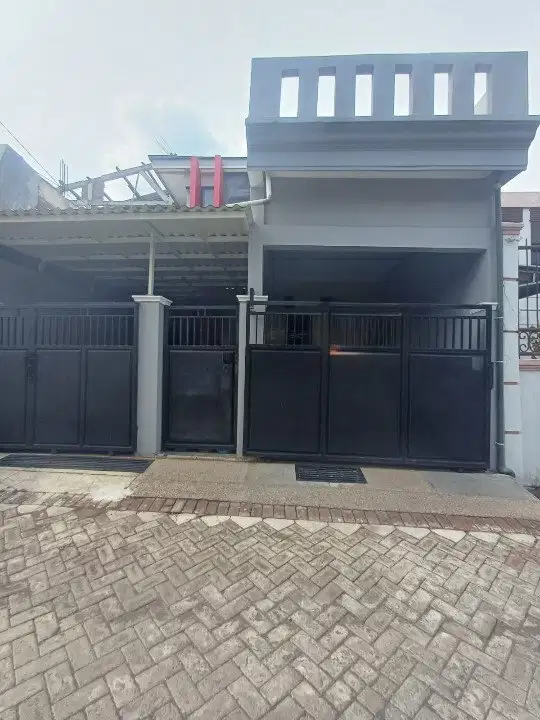Rumah Siap Huni 2 lantai KT 4  Perum One Gate Rungkut
