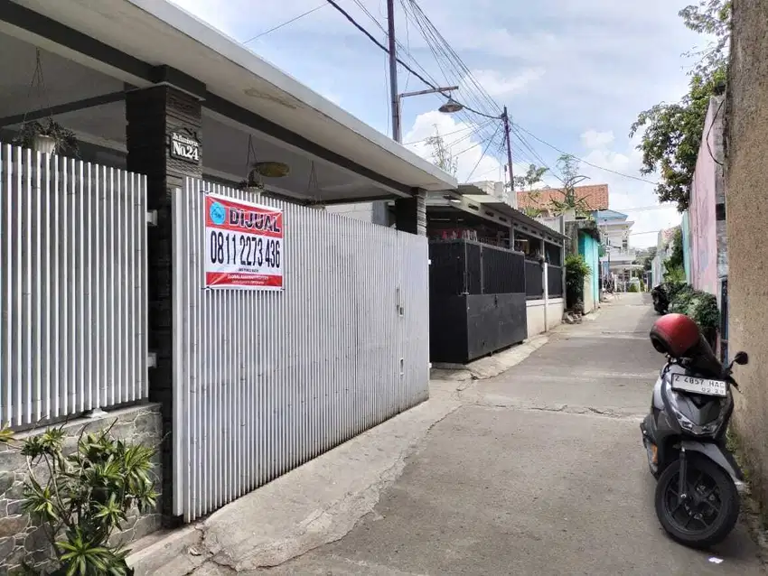 Rumah Sangkuriang dekat Stadion ada Kolam Renang Anak