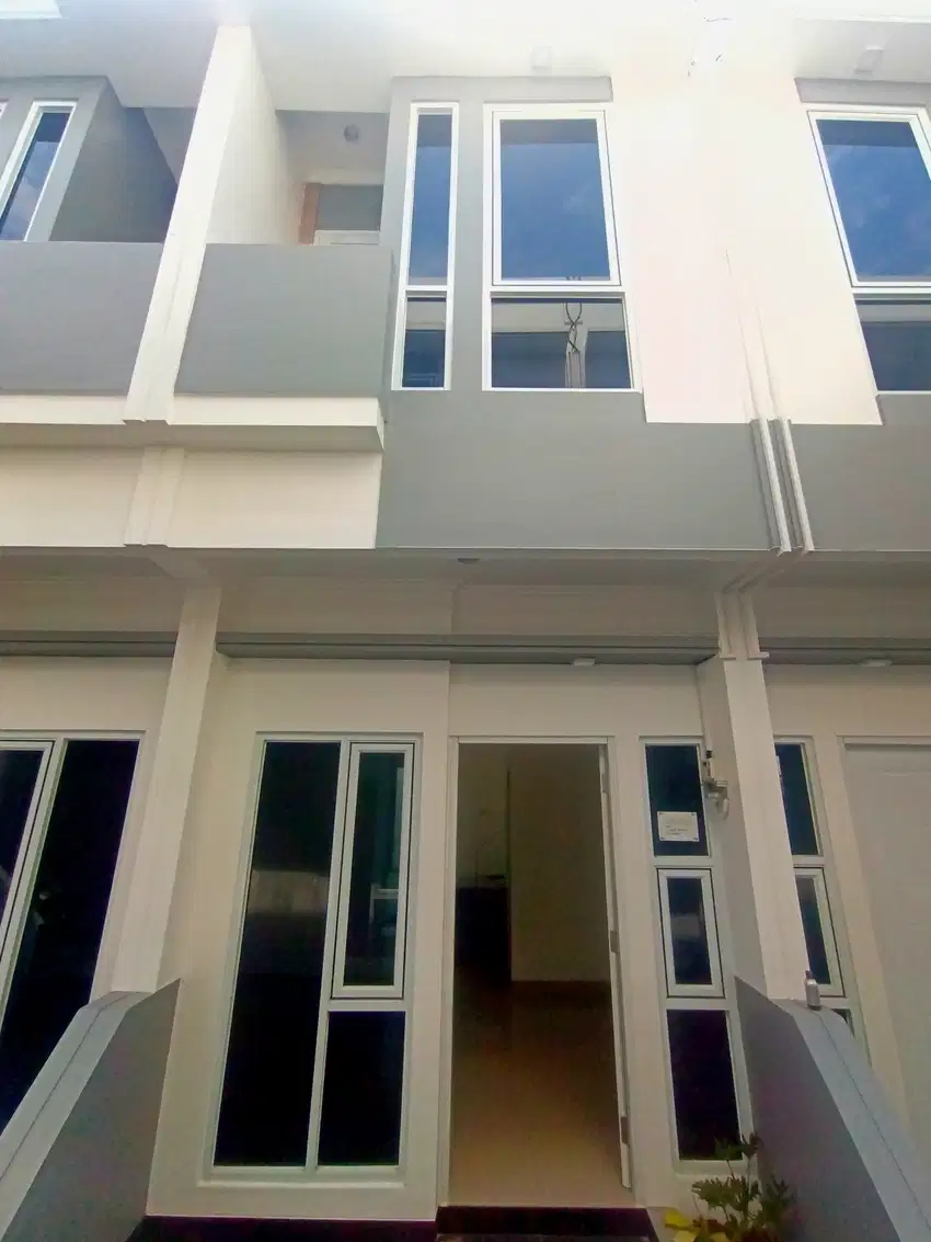 Rumah Minimalis Kuat kokoh 2 Lantai Jakarta Timur