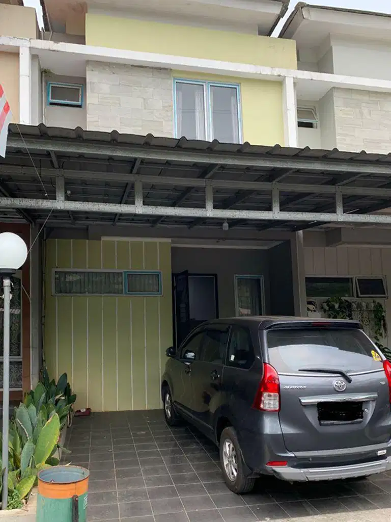 DIJUAL RUMAH MAGNOLIA TOWN HOUSE DEKAT DENGAN KOLAM RENANG BISA NEGO