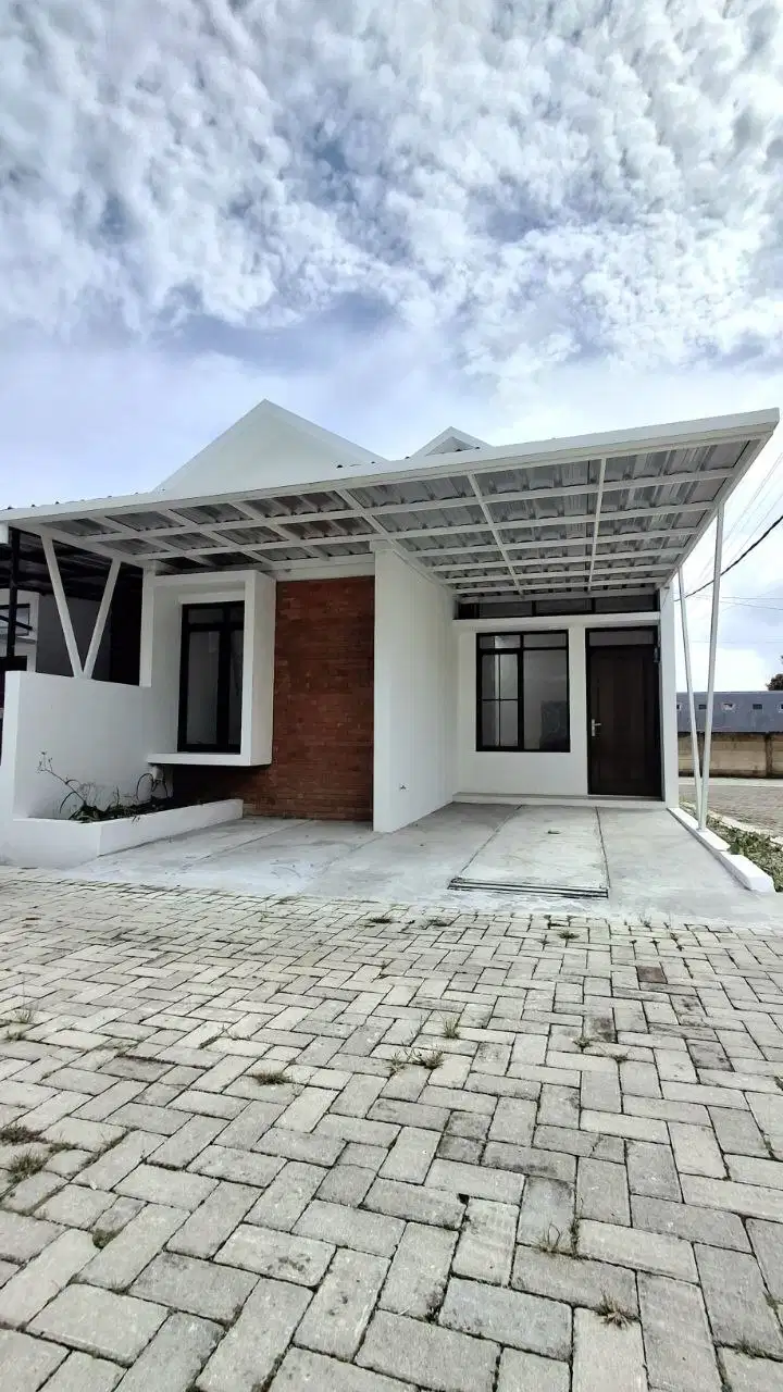 Ready Stock Cihanjuang Atas Rumahnya Bagus