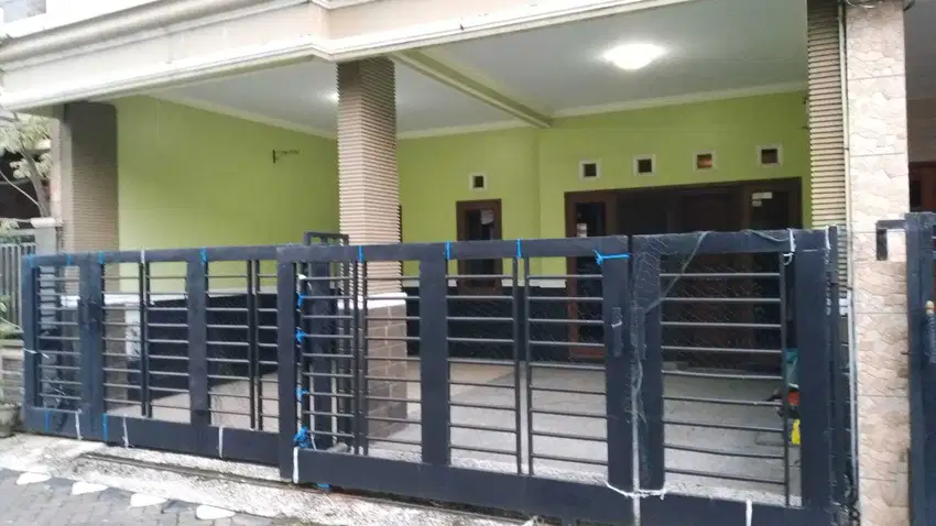 Rumah Deltasari Indah Waru Sidoarjo