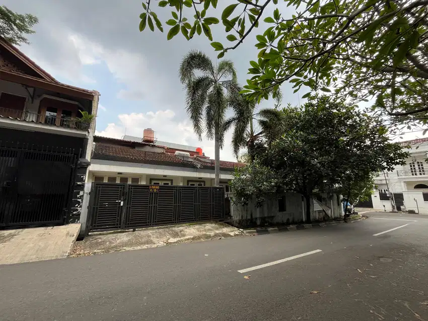 Sewa Rumah bisa untuk kantor di pondok indah jakarta selatan