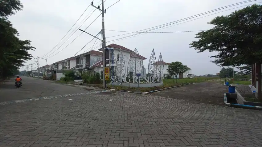 Perum Spring Residence AH 4 No 18 Kel Kalipecabean Kec Candi Sidoarjo