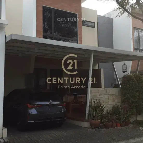 Rumah Dalam Cluster Kebayoran Residence Dekat Pintu Masuk Cluster