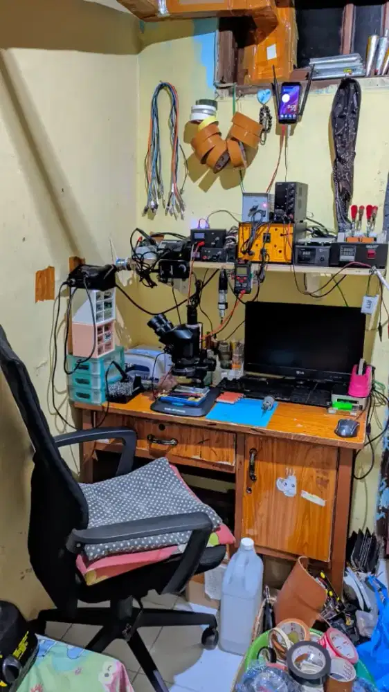 Service hp pasang lcd atau batrai hanya 25.000 garansi 7 hari