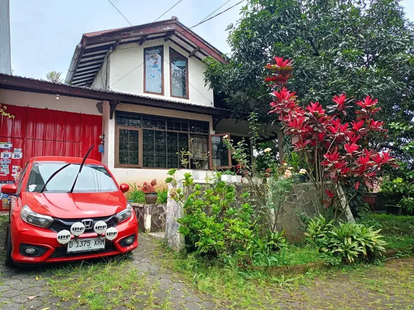 Rumah Hitung Tanah Hook Komplek Gegerkalong