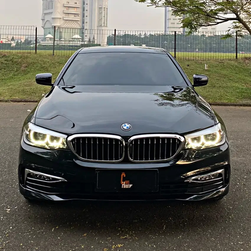 LOW ODO! FREE SERVICE SAMPAI 2029! BMW 530i Luxury 2019 g30 2018
