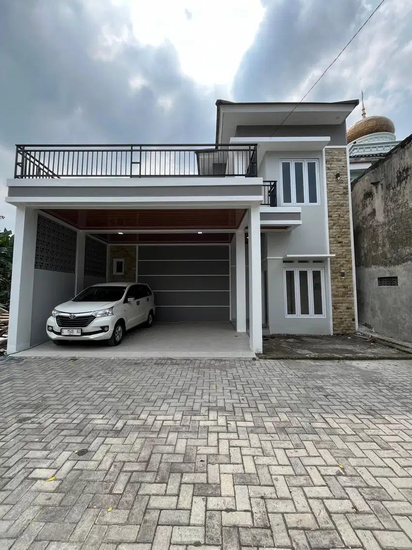 RUMAH BARU MEWAH 2 LANTAI DALAM MINI CLUSTER DI JALAN KALIURANG KM. 13