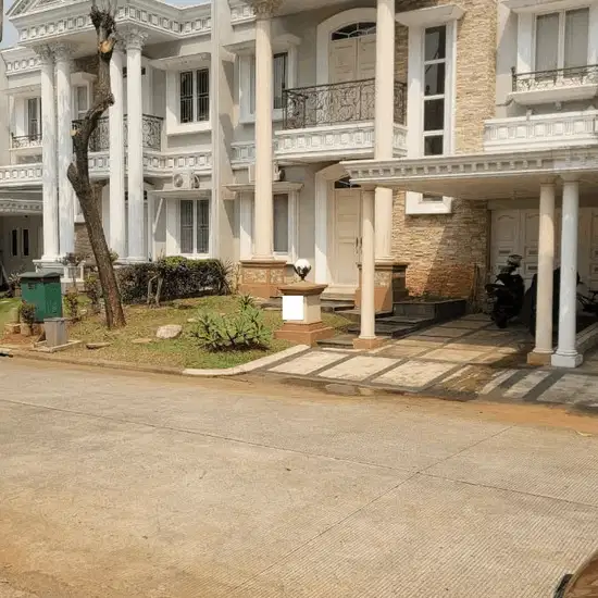 Rumah Mewah 2 Lantai Furnished Di Cluster Vassa Terace Lippo Cikarang