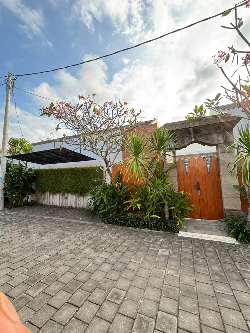Disewakan Villa 4,1 M / 21Tahun Lokasi Denpasar Selatan