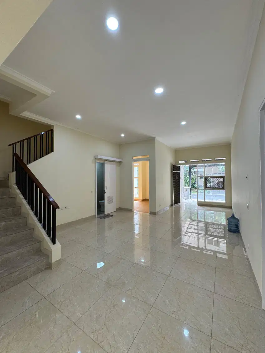 Dijual Rumah di Cluster Darwin Summarecon Serpong Tangerang